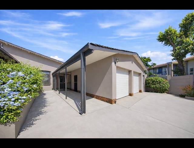 5 BEDROOM HOUSE FOR SALE IN LUKASRAND